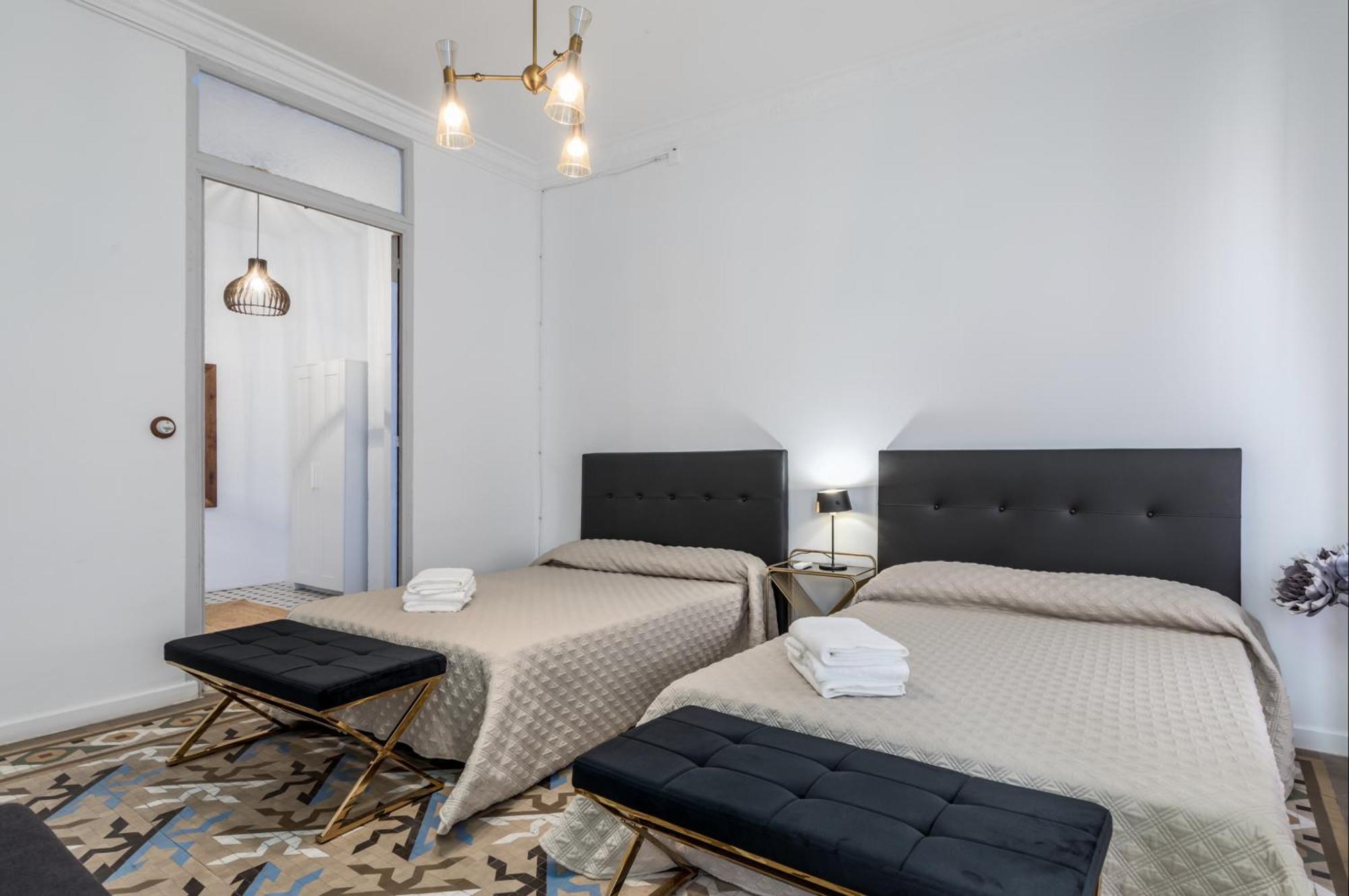 New Calabuig Apartaments บาเลนเซีย ภายนอก รูปภาพ