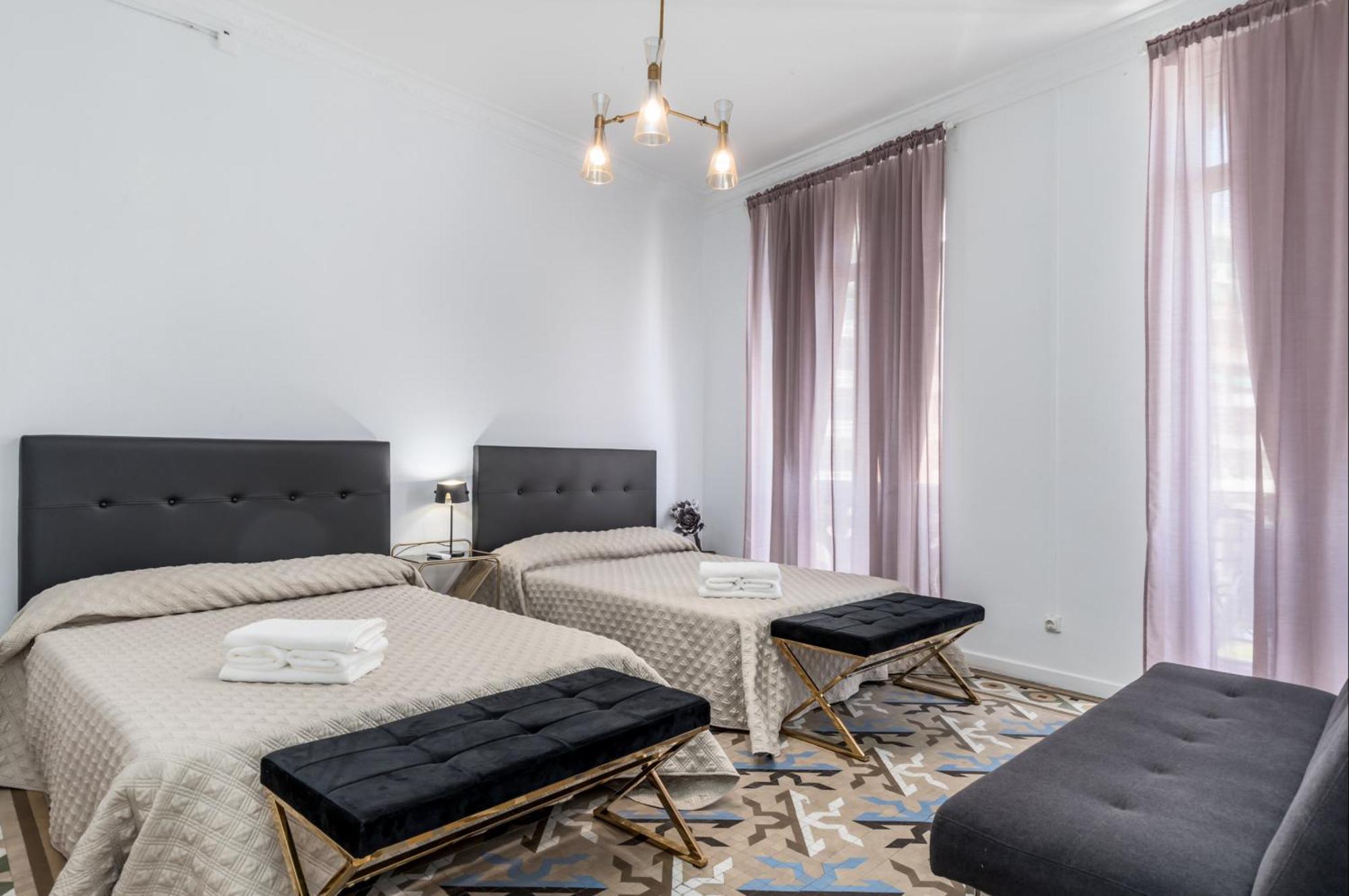 New Calabuig Apartaments บาเลนเซีย ภายนอก รูปภาพ