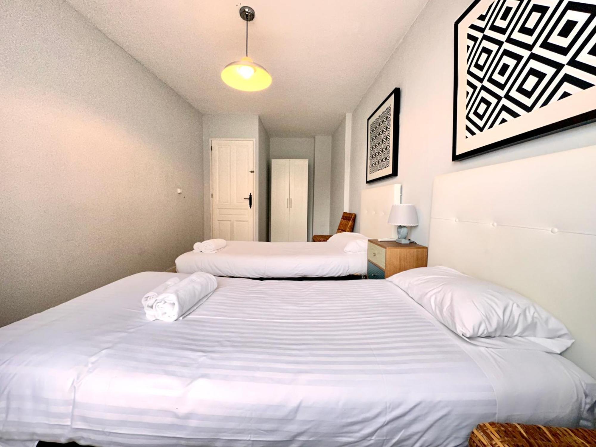 New Calabuig Apartaments บาเลนเซีย ภายนอก รูปภาพ